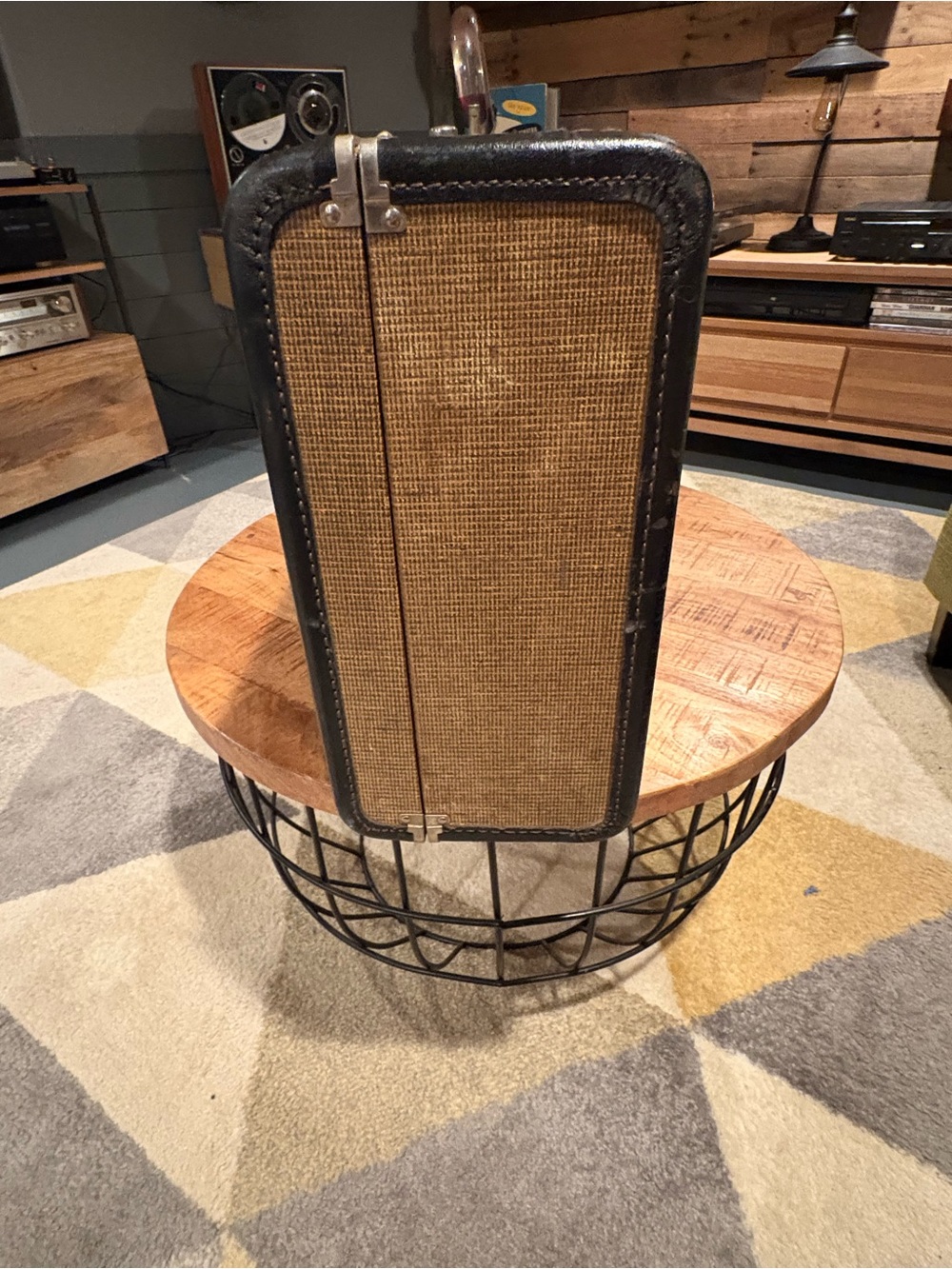 Vintage Tweed Suitcase - Picture 5 of 10